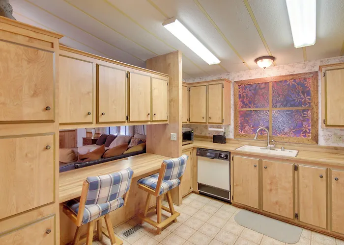 Bullhead W/ Fire Pit - Walk To Co River! * Bullhead City